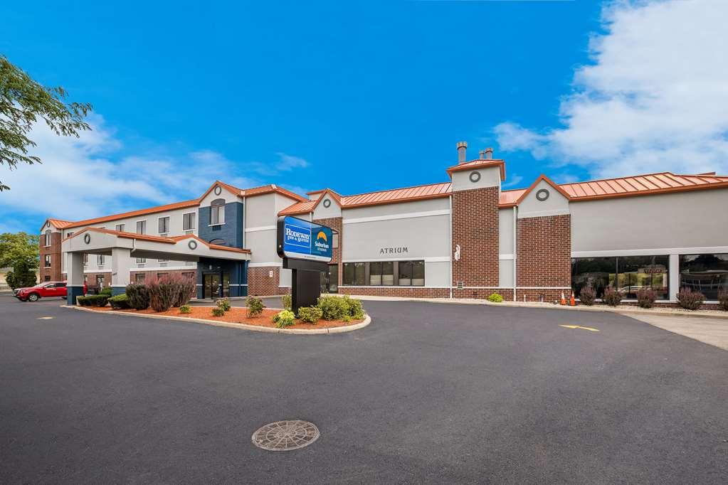 Suburban Studios Milwaukee Airport Dış mekan fotoğraf