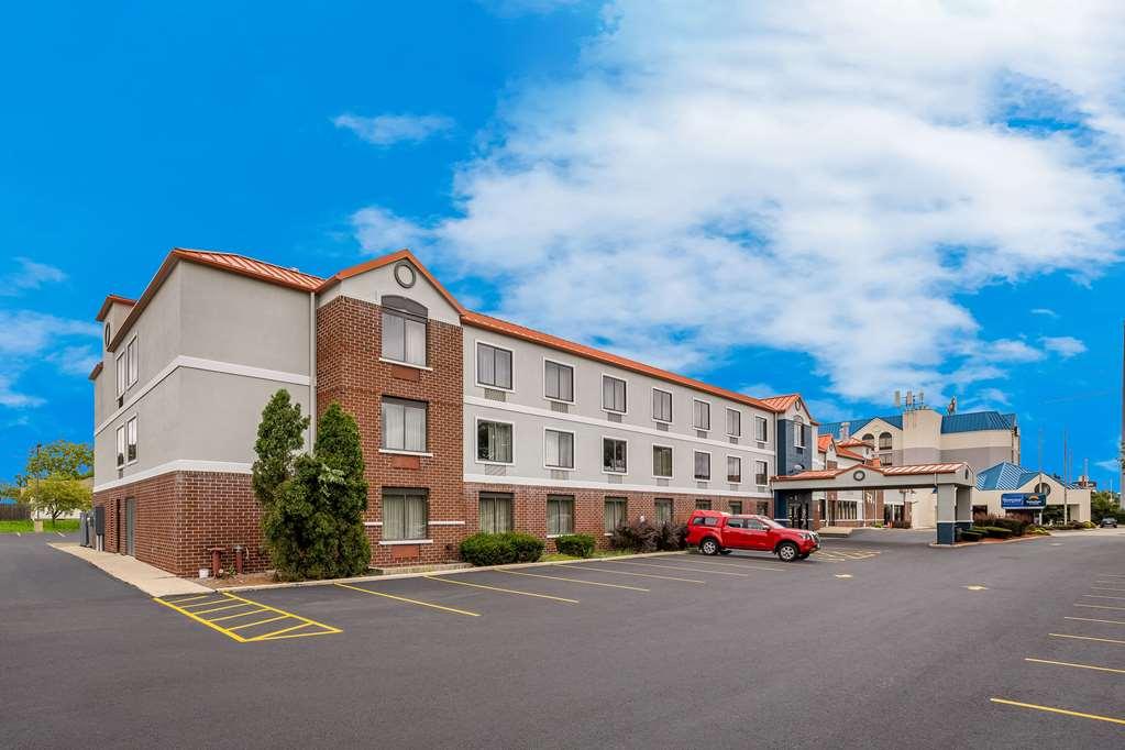 Suburban Studios Milwaukee Airport Dış mekan fotoğraf