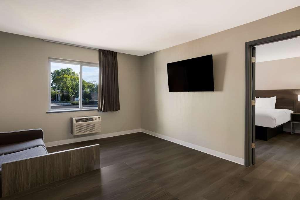 Suburban Studios Milwaukee Airport Oda fotoğraf